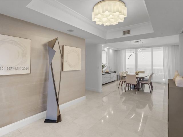 Apartment for sale  Unit #1805 - photo 7404373