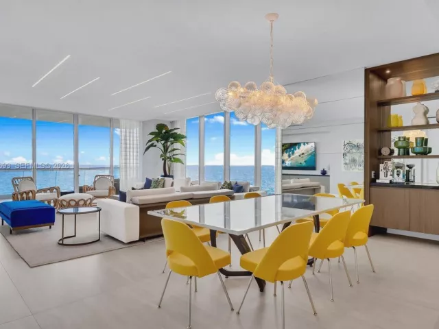 4-bedroom condo for sale in Sunny Isles Beach - 18501 Collins Ave 704 - MondialRealty