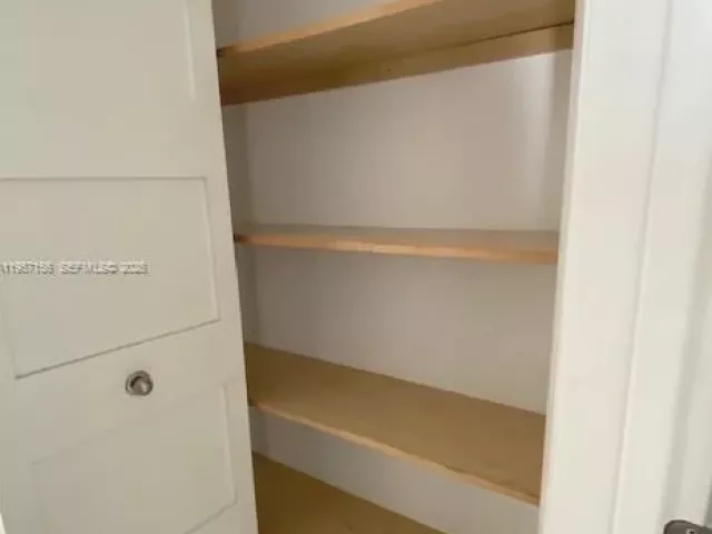 2-bedroom condo for rent in Coral Gables - 55 Merrick Way 552 - MondialRealty