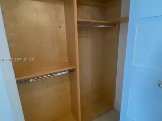 2-bedroom condo for rent in Coral Gables - 55 Merrick Way 552 - MondialRealty