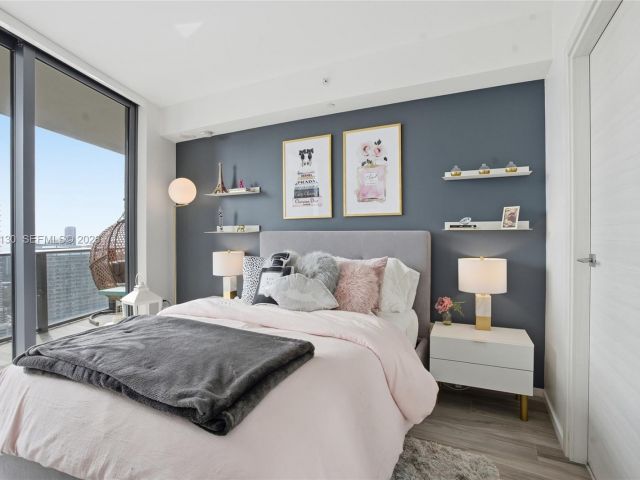 Apartment for rent  Unit #4202 - photo 7325615