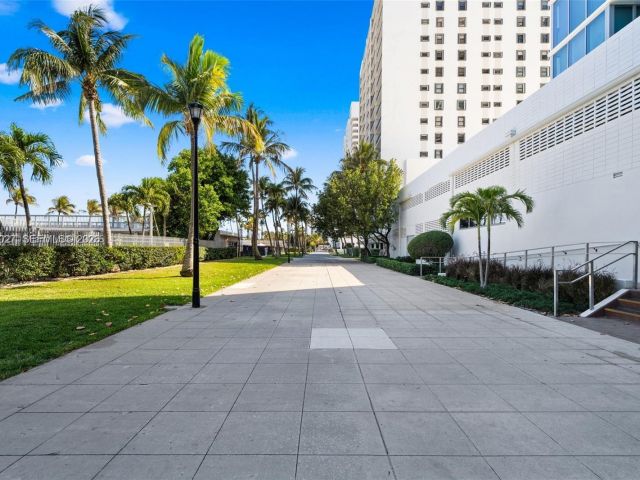 Apartment for sale  Unit #1106 - photo 7406885