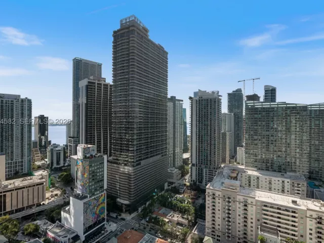 1-bedroom condo for sale in Miami - 55 SW 9th St 3005 - MondialRealty