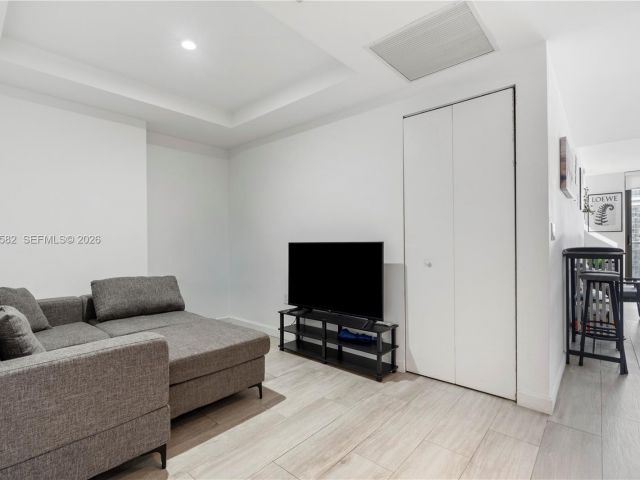 Apartment for sale  Unit #3005 - photo 7325024