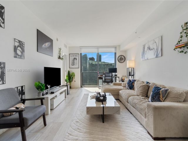 Apartment for sale  Unit #3005 - photo 7325030