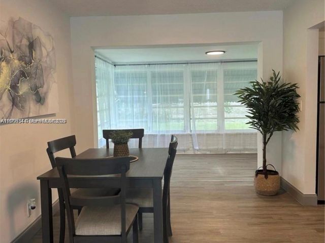 2-bedroom home for rent in North Miami Beach - 2500 NE 181st St 0 - MondialRealty