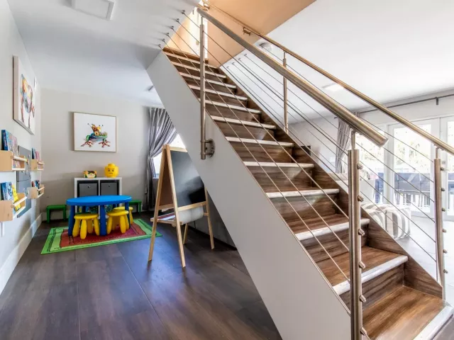 5-bedroom home for rent in Fort Lauderdale - 2275 SW 44th Street - MondialRealty