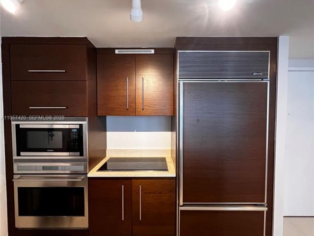 Apartment for sale  Unit #4511 - photo 7325201