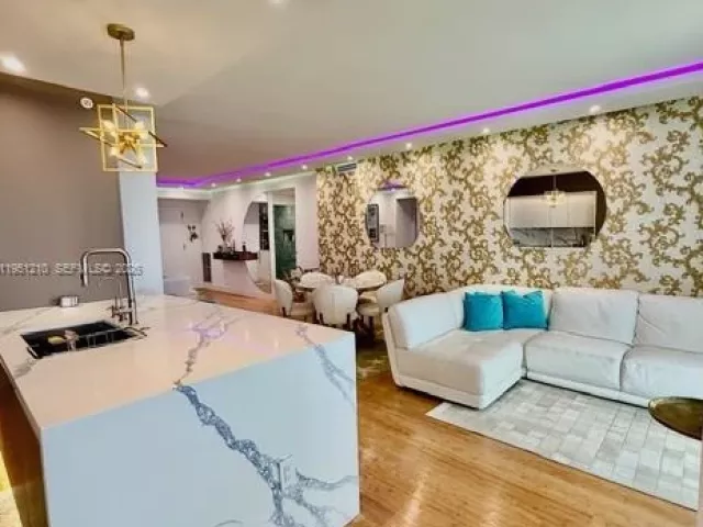 2-bedroom condo for rent in Miami Beach - 6365 Collins Ave 3102 - MondialRealty