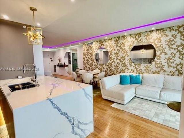 Apartment for rent  Unit #3102 - photo 7316969