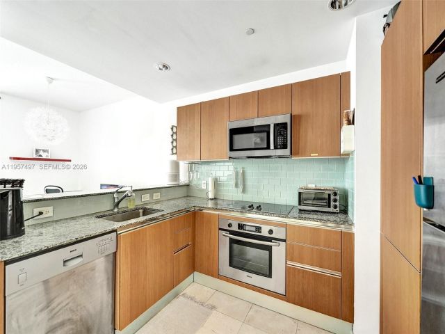 Apartment for sale  Unit #2722 - photo 7438798