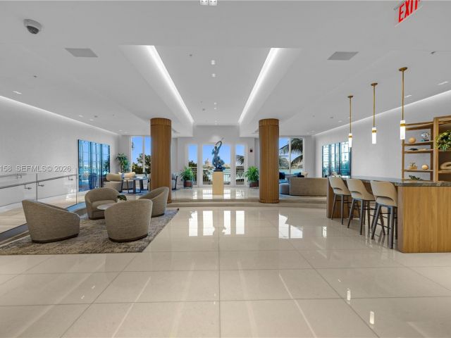 Apartment for rent  Unit #701 - photo 7434363