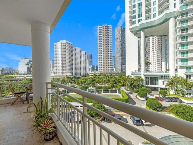 Apartment for rent  Unit #701 - photo 7434368