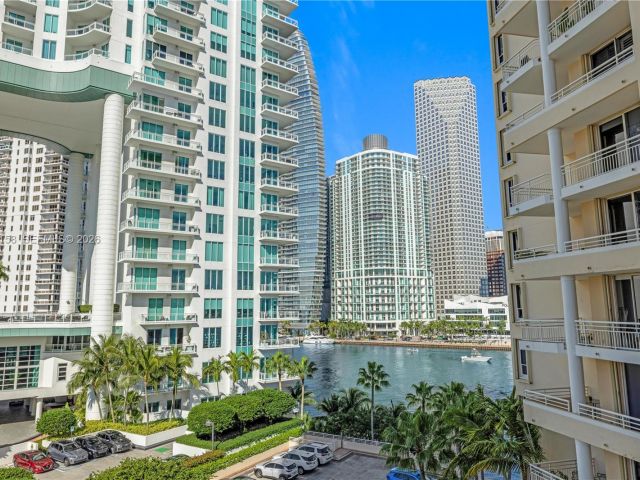 Apartment for rent  Unit #701 - photo 7434369