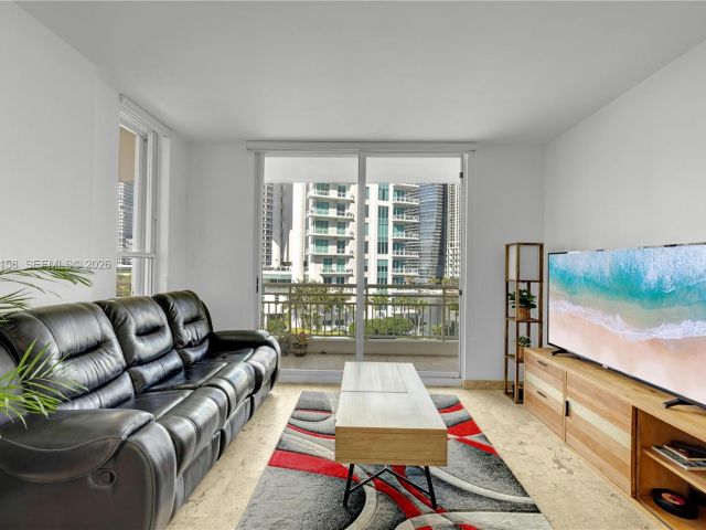 Apartment for rent  Unit #701 - photo 7434378