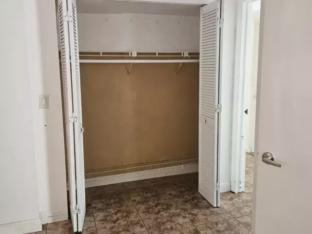 5-bedroom home for sale in Miami - 3500 NW 12th Street - MondialRealty