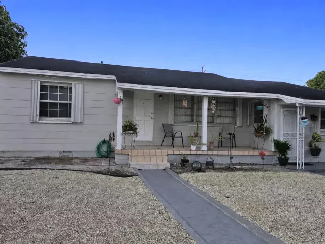 5-bedroom home for sale in Miami - 3500 NW 12th Street - MondialRealty
