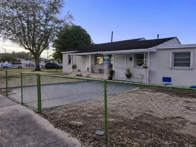 5-bedroom home for sale in Miami - 3500 NW 12th Street - MondialRealty