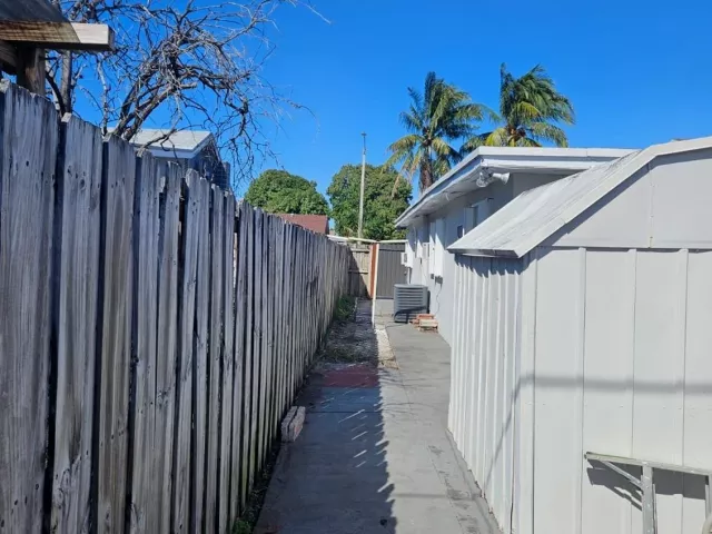 5-bedroom home for sale in Miami - 3500 NW 12th Street - MondialRealty