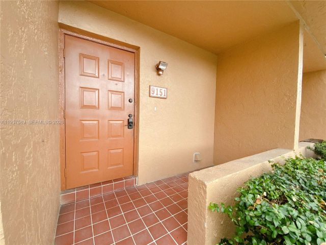 3-bedroom home for rent in Pembroke Pines - 9151 Orchid Tree Ln 131 - MondialRealty