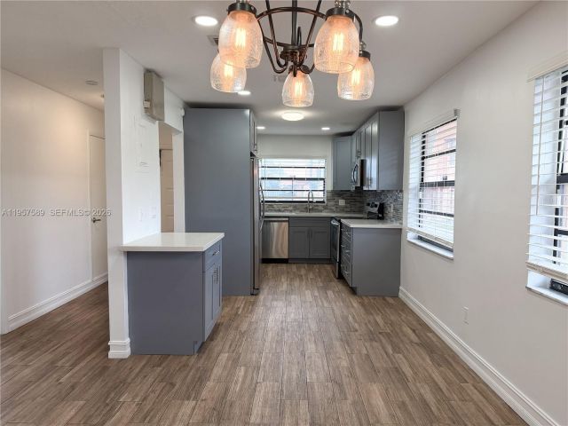3-bedroom home for rent in Pembroke Pines - 9151 Orchid Tree Ln 131 - MondialRealty