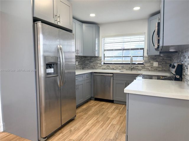 3-bedroom home for rent in Pembroke Pines - 9151 Orchid Tree Ln 131 - MondialRealty