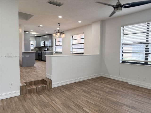 3-bedroom home for rent in Pembroke Pines - 9151 Orchid Tree Ln 131 - MondialRealty