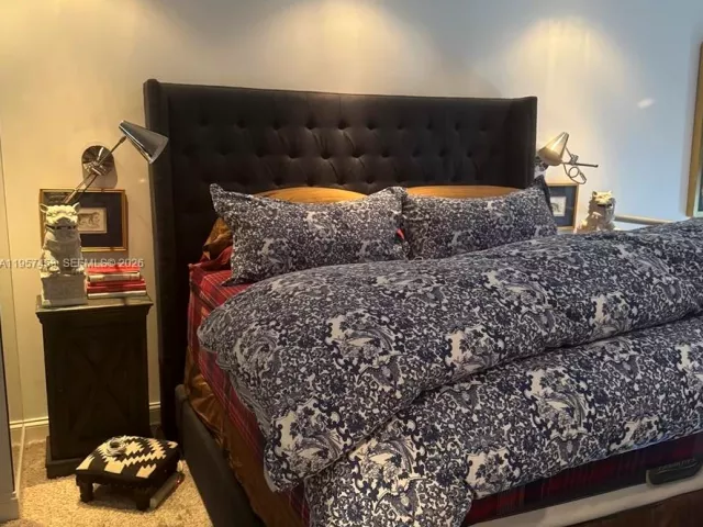 1-bedroom condo for rent in Miami - 1050 Brickell Ave 818 - MondialRealty