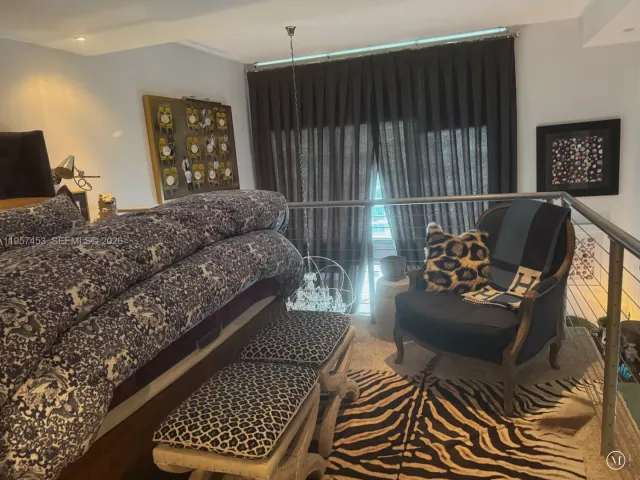 1-bedroom condo for rent in Miami - 1050 Brickell Ave 818 - MondialRealty