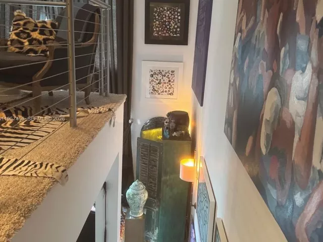 1-bedroom condo for rent in Miami - 1050 Brickell Ave 818 - MondialRealty