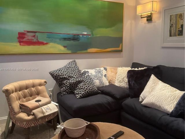 Apartment for rent  Unit #818 - photo 7325079