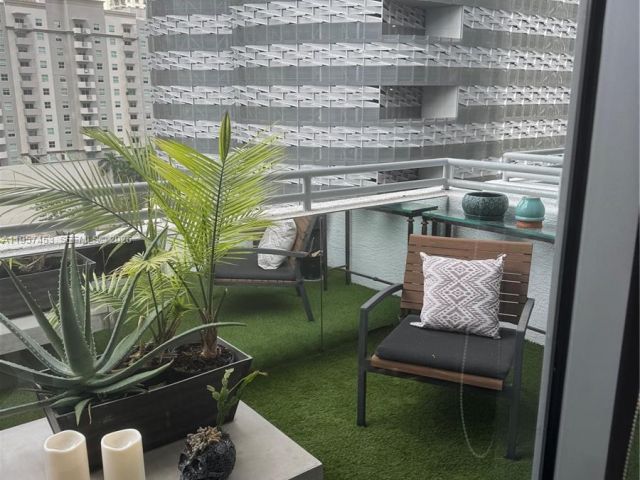 Apartment for rent  Unit #818 - photo 7325088