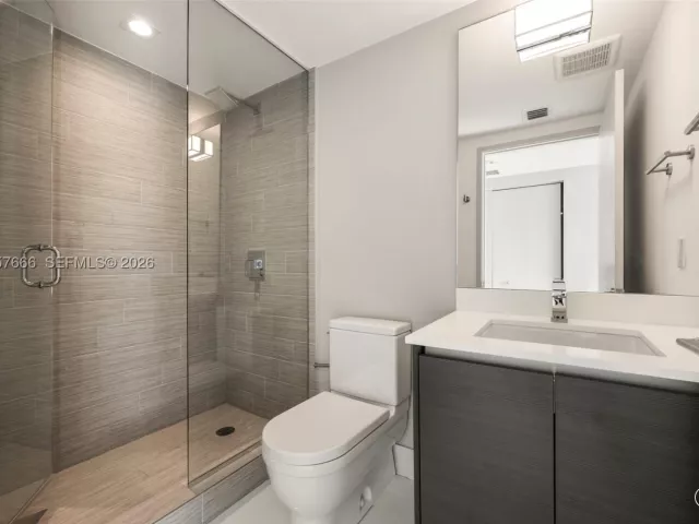 3-bedroom condo for sale in Sunny Isles Beach - 300 Sunny Isles Blvd 4-2202 - MondialRealty