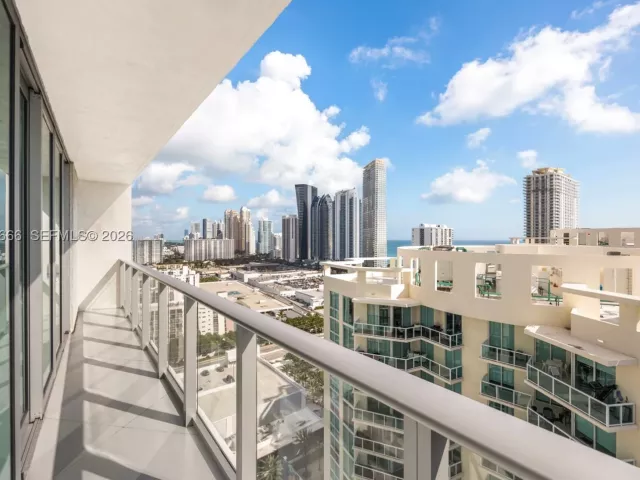 3-bedroom condo for sale in Sunny Isles Beach - 300 Sunny Isles Blvd 4-2202 - MondialRealty