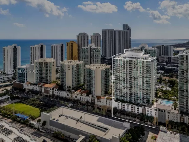 3-bedroom condo for sale in Sunny Isles Beach - 300 Sunny Isles Blvd 4-2202 - MondialRealty