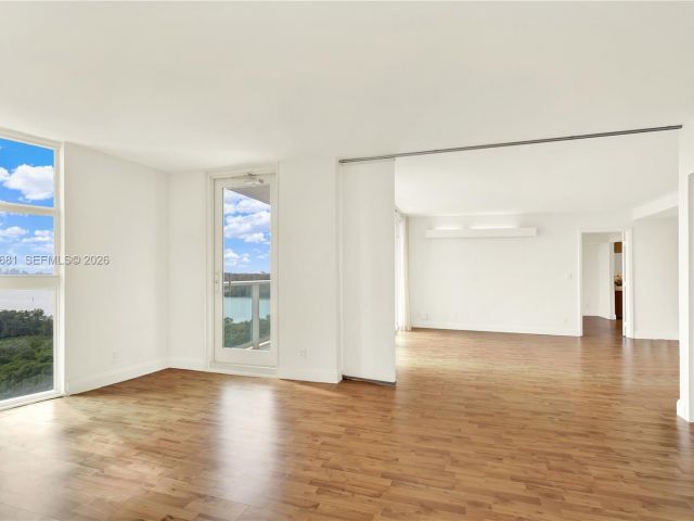 Apartment for sale  Unit #1222 - photo 7368090