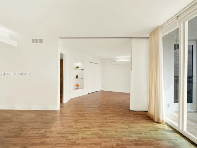 Apartment for sale  Unit #1222 - photo 7368095