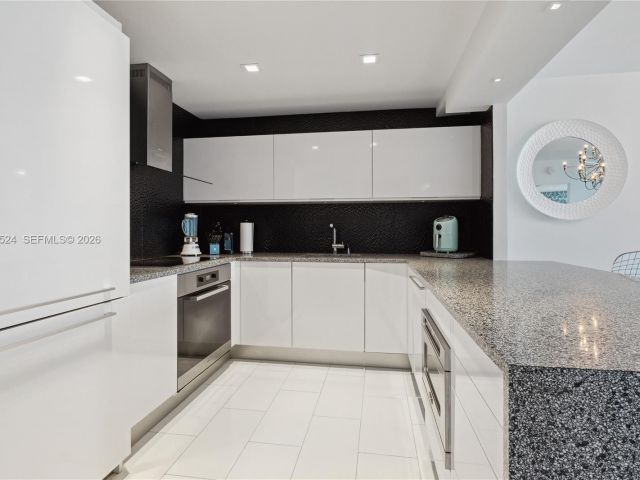 Apartment for rent  Unit #1234 - photo 7510012