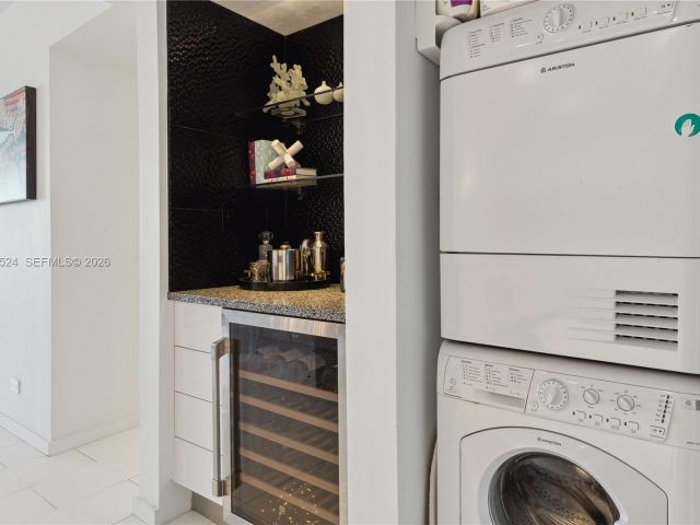 Apartment for rent  Unit #1234 - photo 7510014