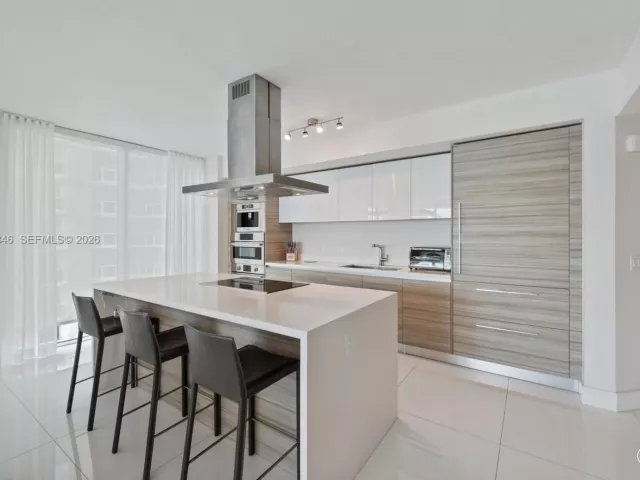 3-bedroom condo for sale in Sunny Isles Beach - 300 Sunny Isles Blvd 4-1501 - MondialRealty