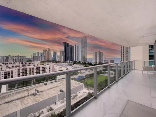 3-bedroom condo for sale in Sunny Isles Beach - 300 Sunny Isles Blvd 4-1501 - MondialRealty