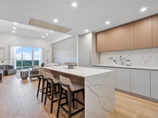 Apartment for sale  Unit #1633 - photo 7331828