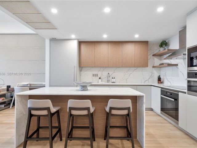 Apartment for sale  Unit #1633 - photo 7331829