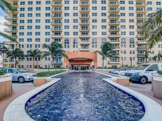 2-bedroom condo for sale in Hallandale Beach - 2080 S Ocean Dr 506 - MondialRealty