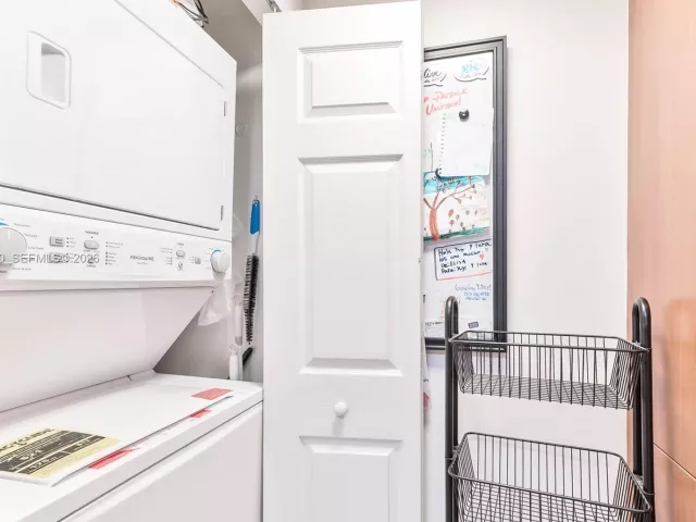 2-bedroom condo for sale in Hallandale Beach - 2080 S Ocean Dr 506 - MondialRealty