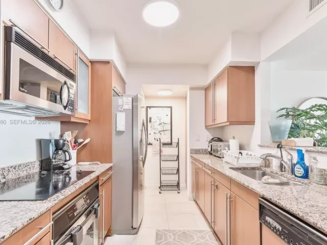 2-bedroom condo for sale in Hallandale Beach - 2080 S Ocean Dr 506 - MondialRealty