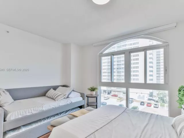 2-bedroom condo for sale in Hallandale Beach - 2080 S Ocean Dr 506 - MondialRealty
