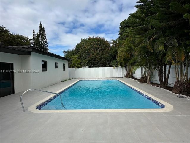 Home for sale at 15411 NE 10th Ave - photo 7332014