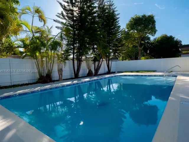 4-bedroom home for sale in North Miami Beach - 15411 NE 10th Ave - MondialRealty