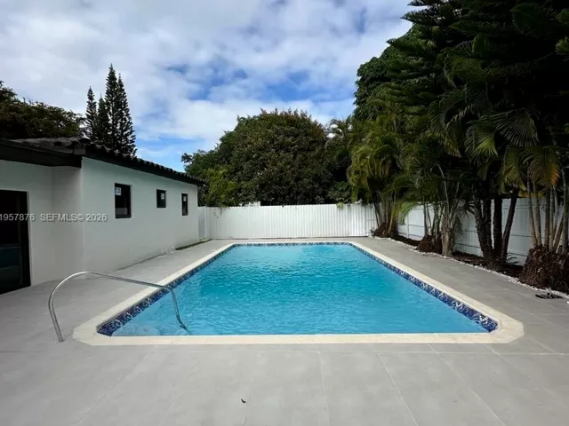 4-bedroom home for sale in North Miami Beach - 15411 NE 10th Ave - MondialRealty